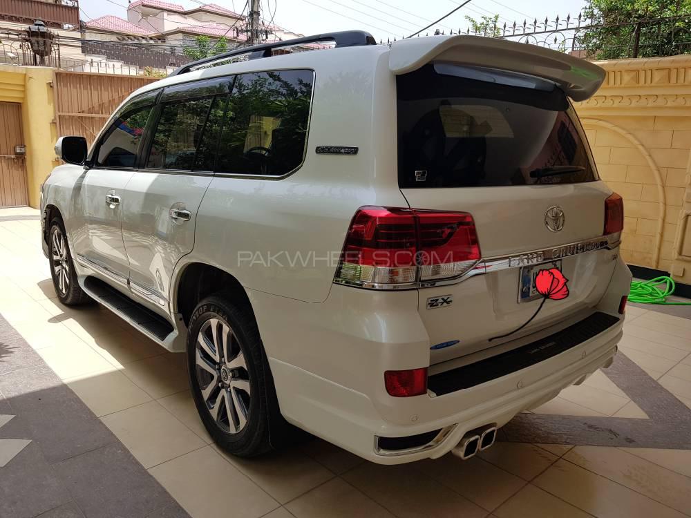 Toyota Land Cruiser 2011 for Sale in Islamabad Toyota Land Cruiser 2011 for Sale in Islamabad Image-3
