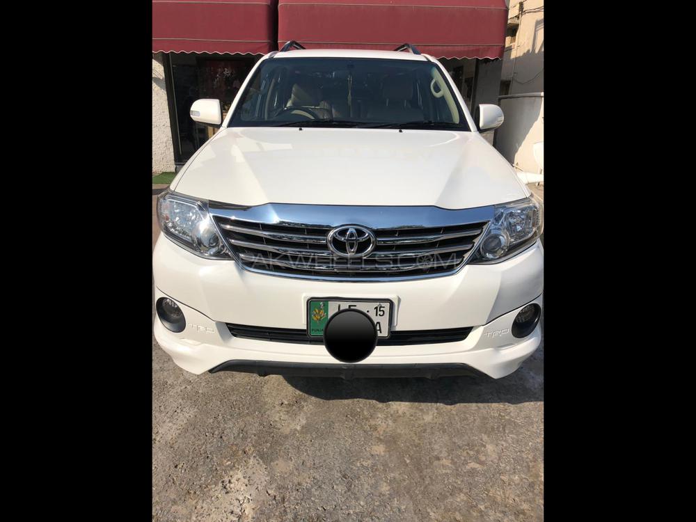 Toyota Fortuner 2015 for Sale in Lahore Image-1