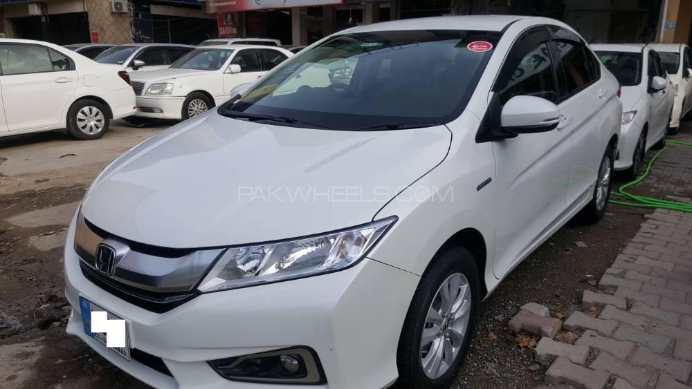 Honda Grace Hybrid 2015 for Sale in Islamabad Honda Grace Hybrid 2015 for Sale in Islamabad Image-2