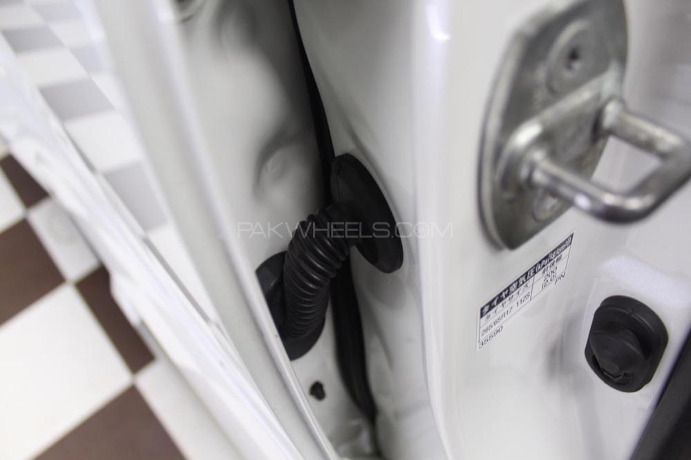 Toyota Prado 2003 for Sale in Karachi Toyota Prado 2003 for Sale in Karachi Image-15