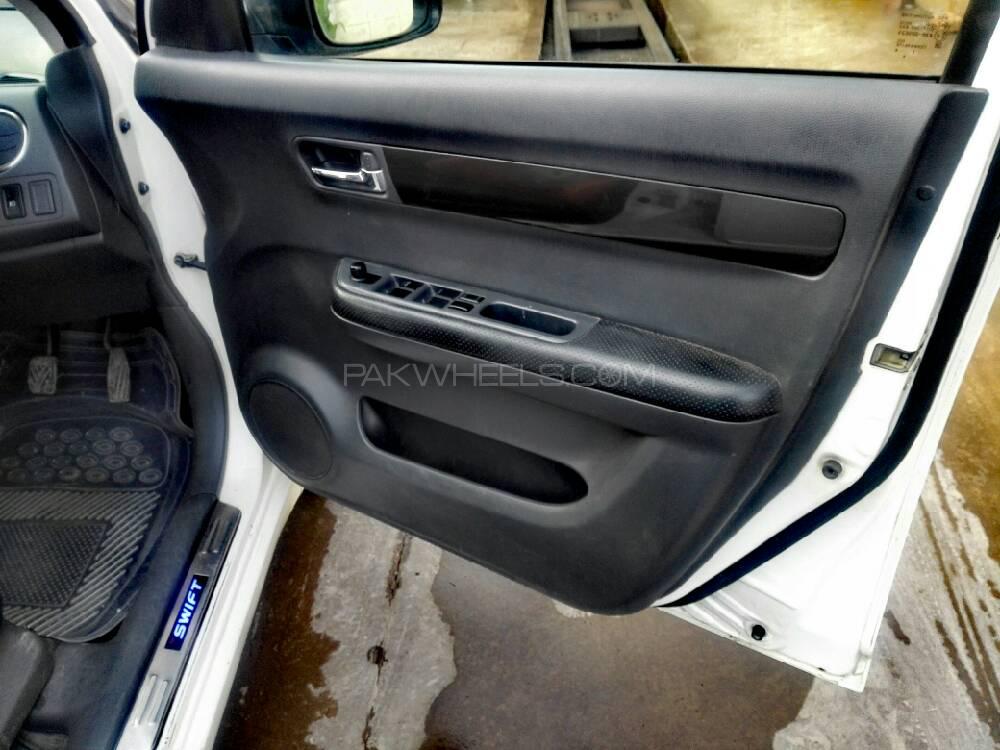 Suzuki Swift 2010 for Sale in Peshawar Suzuki Swift 2010 for Sale in Peshawar Image-6