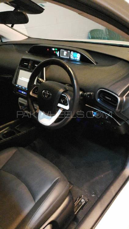Toyota Prius 2016 for Sale in Lahore Toyota Prius 2016 for Sale in Lahore Image-2