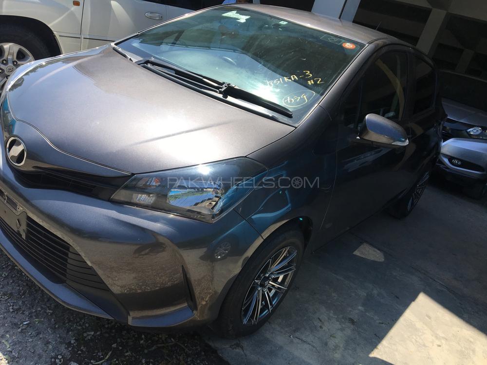 Toyota Vitz 2015 for Sale in Attock Image-1