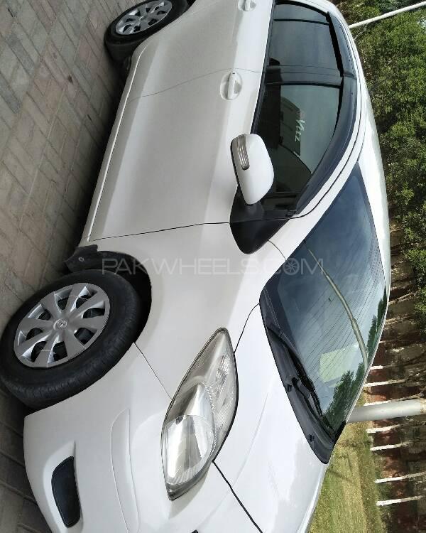 Toyota Vitz 2010 for Sale in D.G.Khan Image-1