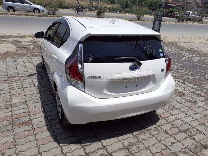 ٹویوٹا اکوا 2015 for Sale in لاہور ٹویوٹا اکوا 2015 for Sale in لاہور Image-3