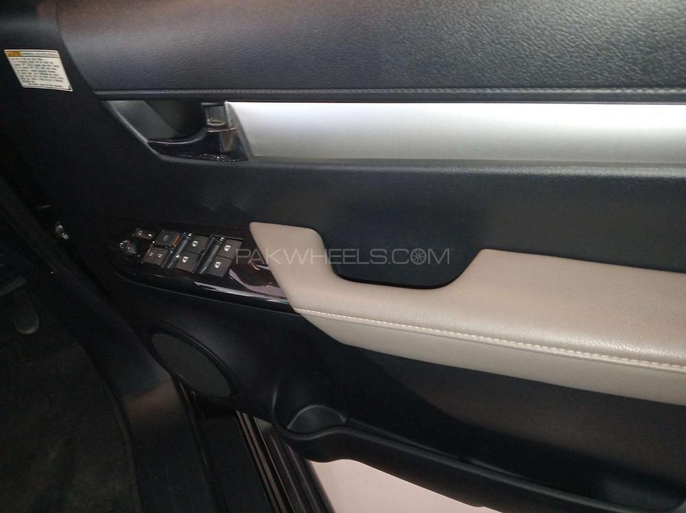 Toyota Hilux 2018 for Sale in Islamabad Toyota Hilux 2018 for Sale in Islamabad Image-5
