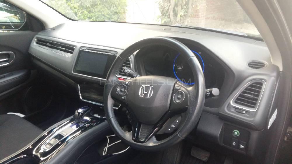 Honda Vezel 2013 for Sale in Gujranwala Image-1