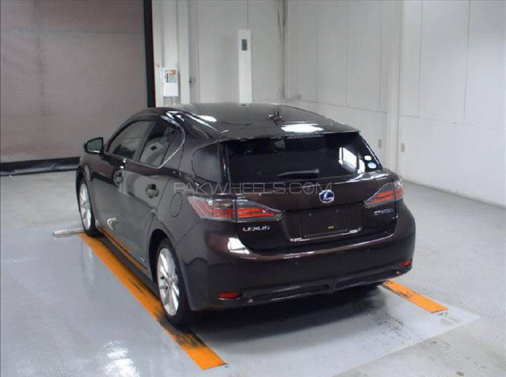 Lexus CT200h 2011 for Sale in Karachi Lexus CT200h 2011 for Sale in Karachi Image-2