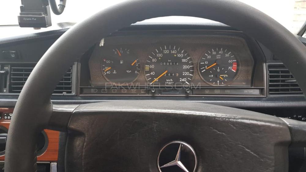Mercedes Benz D Series 1988 for Sale in Taxila Mercedes Benz D Series 1988 for Sale in Taxila Image-6
