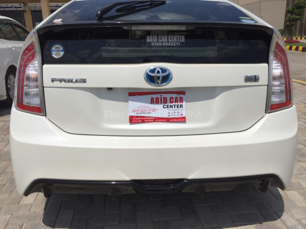 ٹویوٹا پریوس 2015 for Sale in گجرانوالہ ٹویوٹا پریوس 2015 for Sale in گجرانوالہ Image-7