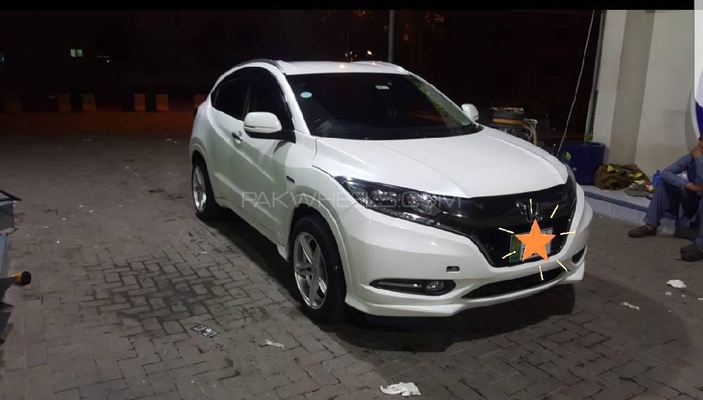 Honda Vezel 2015 for Sale in Kharian Image-1