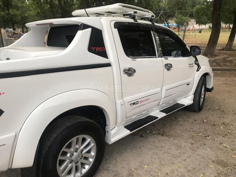 Toyota Hilux 2014 for Sale in Sialkot Image-1