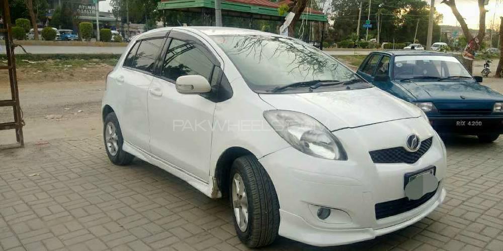 Toyota Vitz 2010 for Sale in Wah cantt Image-1