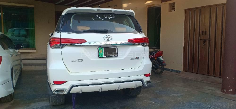 Toyota Fortuner 2017 for Sale in Sahiwal Image-1