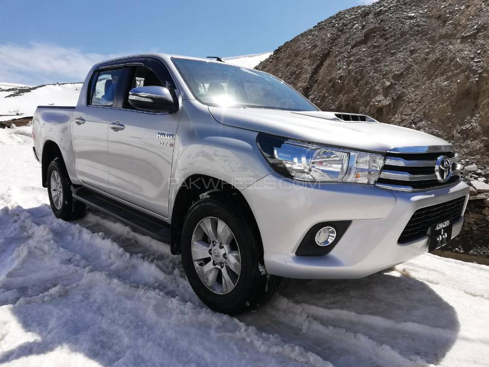 Toyota Hilux 2017 for Sale in Gilgit Image-1