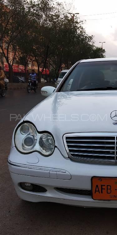 Mercedes Benz C Class 2001 for Sale in Karachi Image-1