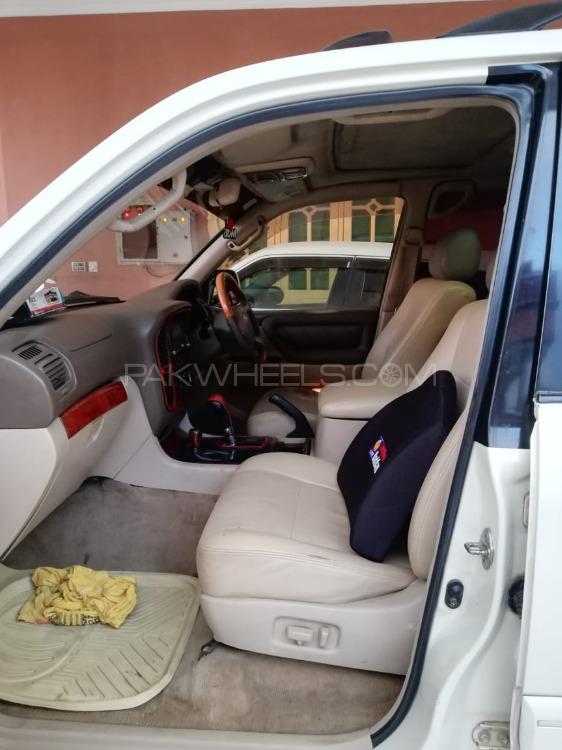 Toyota Land Cruiser 1998 for Sale in Mardan Toyota Land Cruiser 1998 for Sale in Mardan Image-11