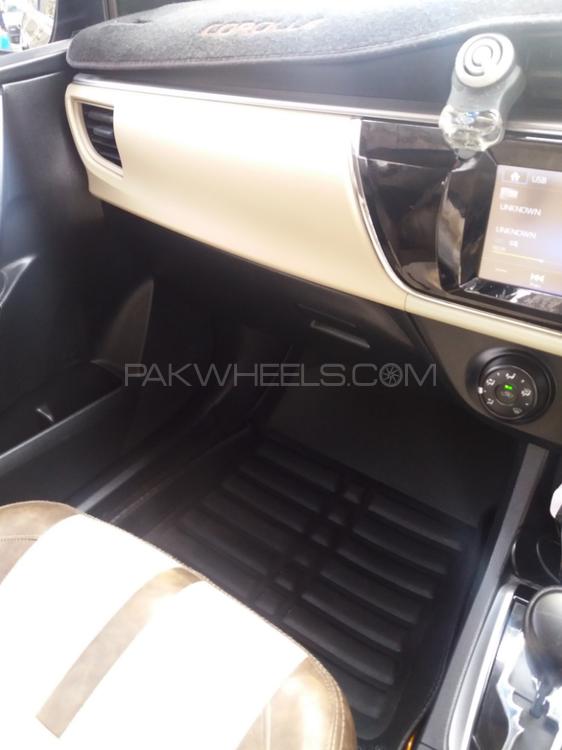 Toyota Corolla 2015 for Sale in Karachi Toyota Corolla 2015 for Sale in Karachi Image-9