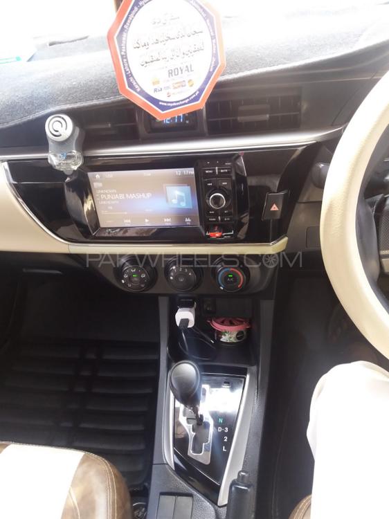 Toyota Corolla 2015 for Sale in Karachi Toyota Corolla 2015 for Sale in Karachi Image-11