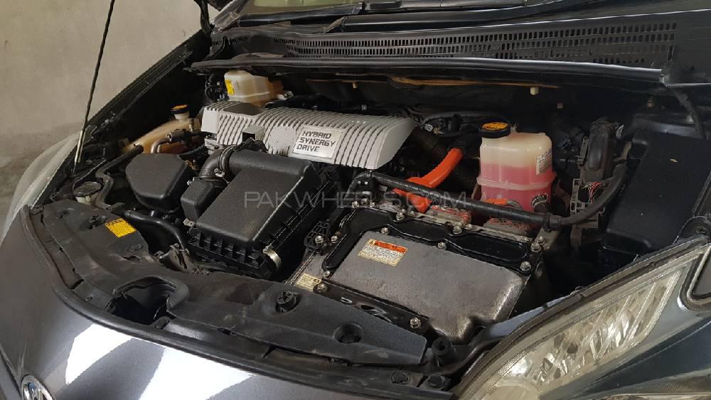 Toyota Prius 2011 for Sale in Lahore Toyota Prius 2011 for Sale in Lahore Image-6