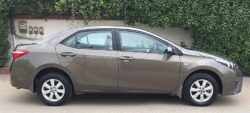 Toyota Corolla 2017 for Sale in Karachi Toyota Corolla 2017 for Sale in Karachi Image-7