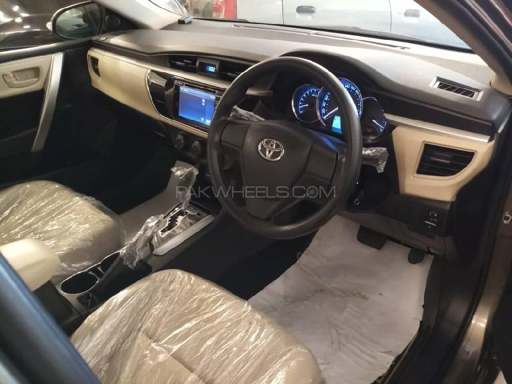 Toyota Corolla 2017 for Sale in Karachi Toyota Corolla 2017 for Sale in Karachi Image-11