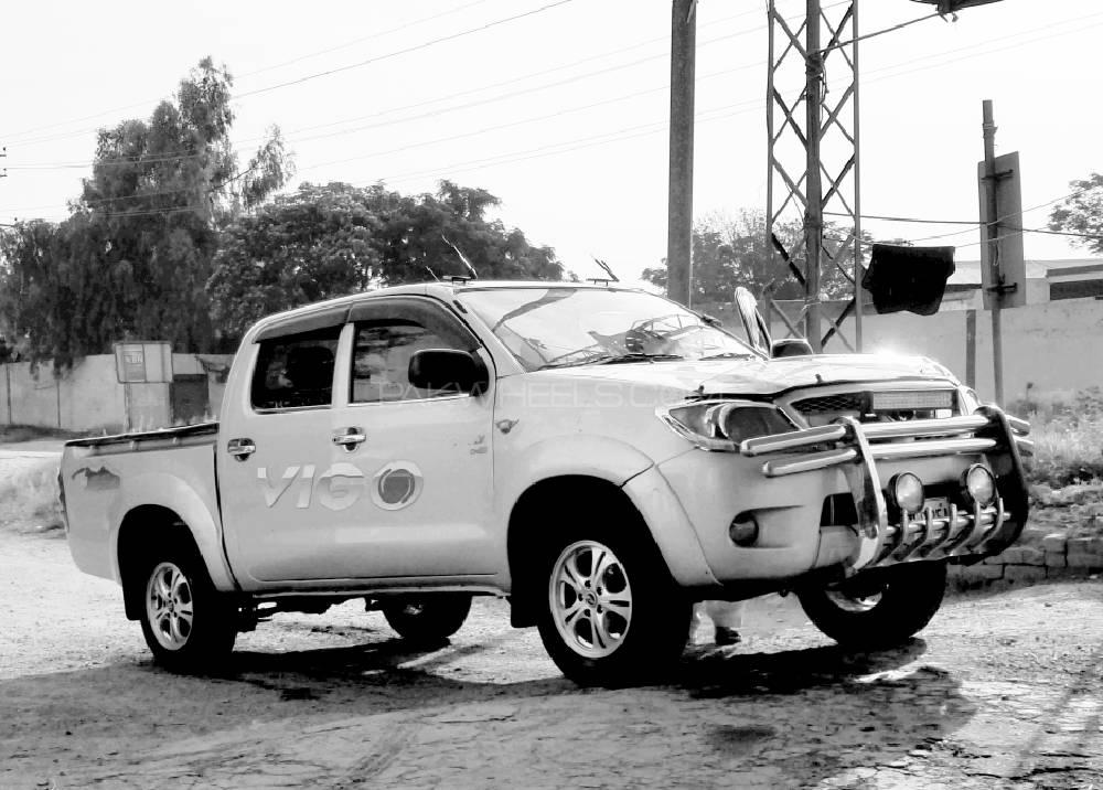 Toyota Hilux 2008 for Sale in Fateh Jang Toyota Hilux 2008 for Sale in Fateh Jang Image-4