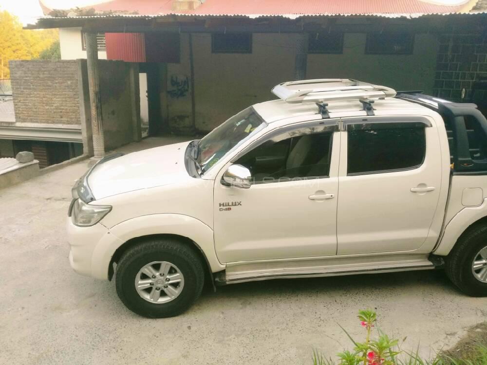 Toyota Hilux 2015 for Sale in Abbottabad Image-1