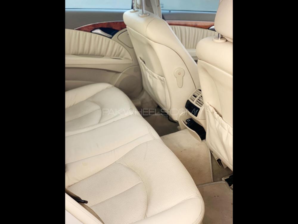 Mercedes Benz E Class 2005 for Sale in Lahore Mercedes Benz E Class 2005 for Sale in Lahore Image-15