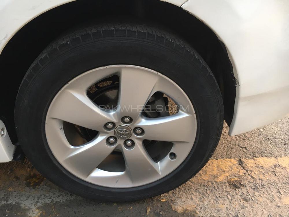 Toyota Prius 2011 for Sale in Lahore Toyota Prius 2011 for Sale in Lahore Image-10