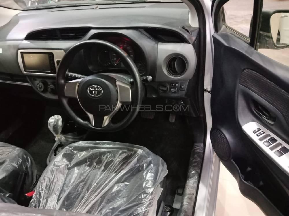 Toyota Vitz 2015 for Sale in Multan Toyota Vitz 2015 for Sale in Multan Image-8