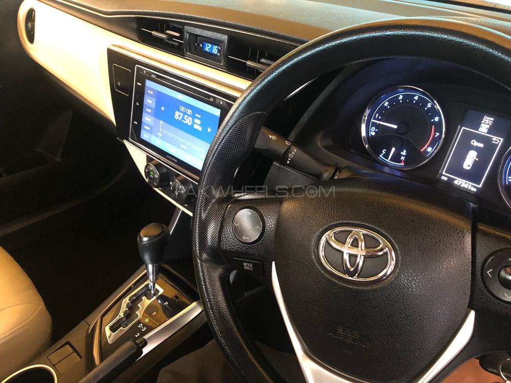 Toyota Corolla 2017 for Sale in Lahore Toyota Corolla 2017 for Sale in Lahore Image-9