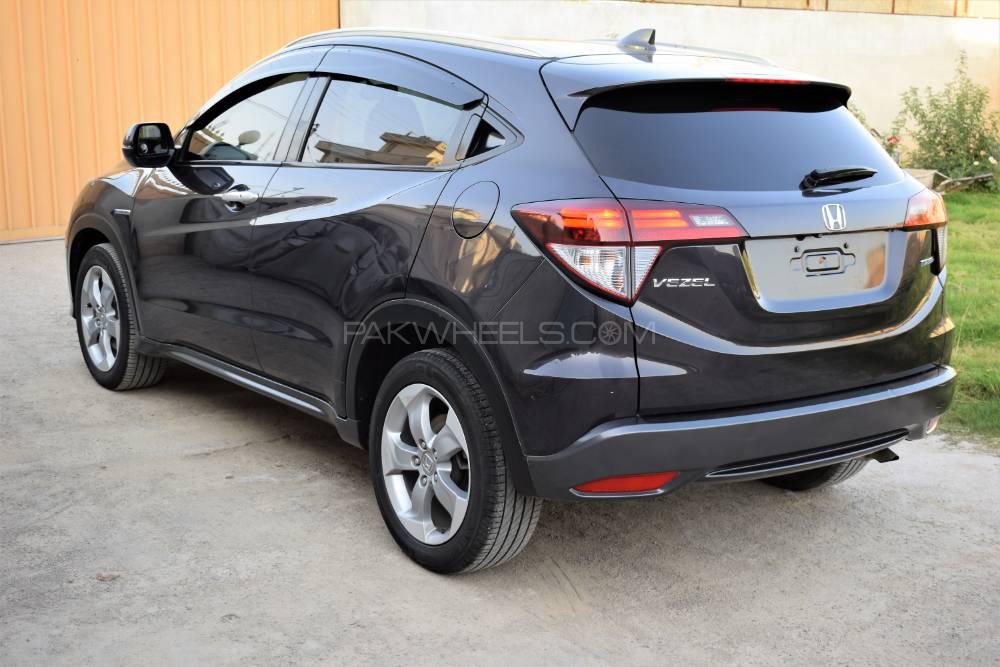 Honda Vezel 2013 for Sale in Islamabad Honda Vezel 2013 for Sale in Islamabad Image-8
