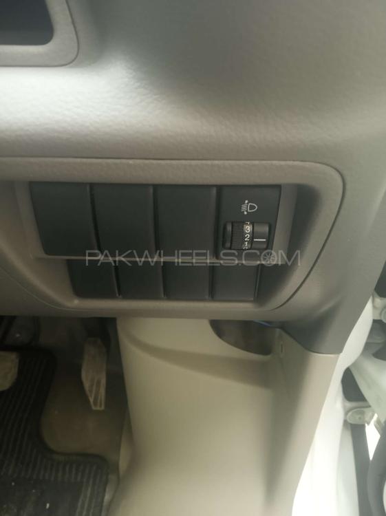 نسان کلپر 2015 for Sale in گجرانوالہ نسان کلپر 2015 for Sale in گجرانوالہ Image-8
