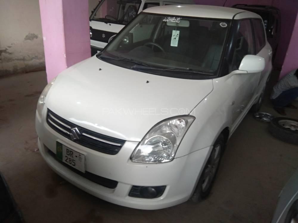 Suzuki Swift 2010 for Sale in Bahawalpur Suzuki Swift 2010 for Sale in Bahawalpur Image-2