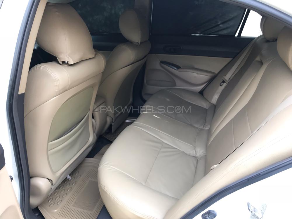 Honda Civic 2011 for Sale in Bahawalpur Honda Civic 2011 for Sale in Bahawalpur Image-15