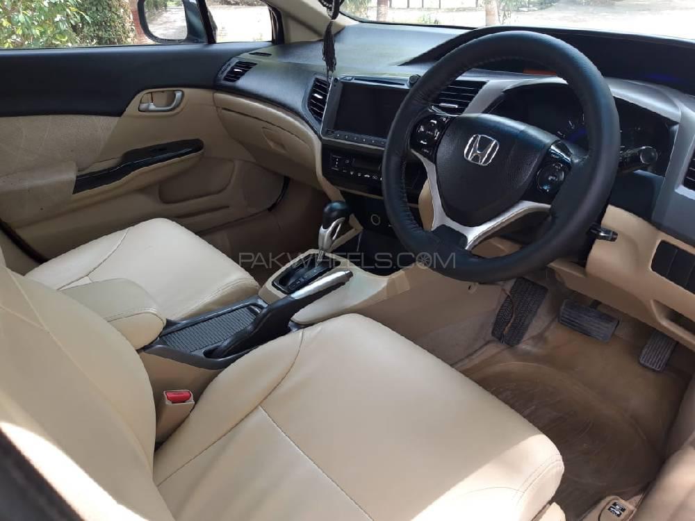 Honda Civic 2015 for Sale in Bahawalpur Honda Civic 2015 for Sale in Bahawalpur Image-12