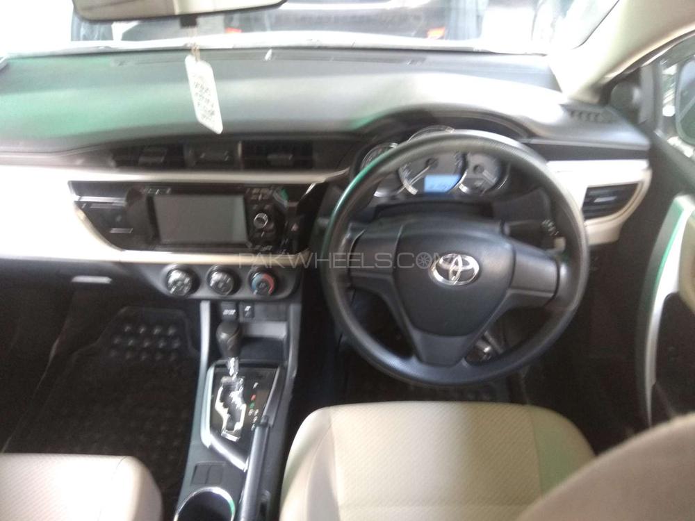 Toyota Corolla 2016 for Sale in Lahore Toyota Corolla 2016 for Sale in Lahore Image-10