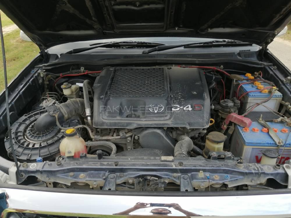 Toyota Hilux 2011 for Sale in Mansehra Toyota Hilux 2011 for Sale in Mansehra Image-8