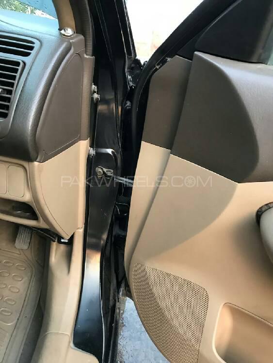 Honda Civic 2004 for Sale in Lahore Honda Civic 2004 for Sale in Lahore Image-6