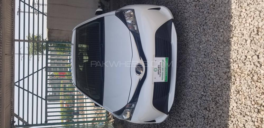 Toyota Vitz 2016 for Sale in Peshawar Image-1