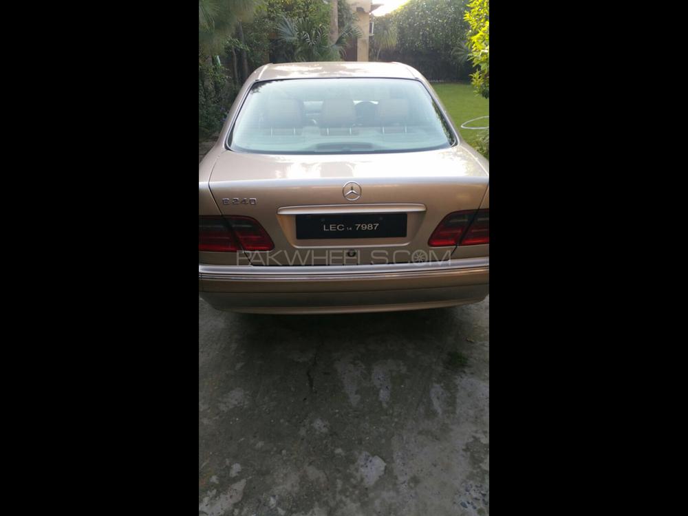 مرسڈیز بینز ای کلاس 2001 for Sale in مردان مرسڈیز بینز ای کلاس 2001 for Sale in مردان Image-3