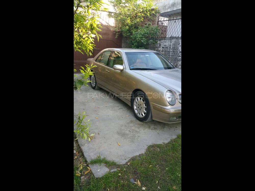 مرسڈیز بینز ای کلاس 2001 for Sale in مردان مرسڈیز بینز ای کلاس 2001 for Sale in مردان Image-11