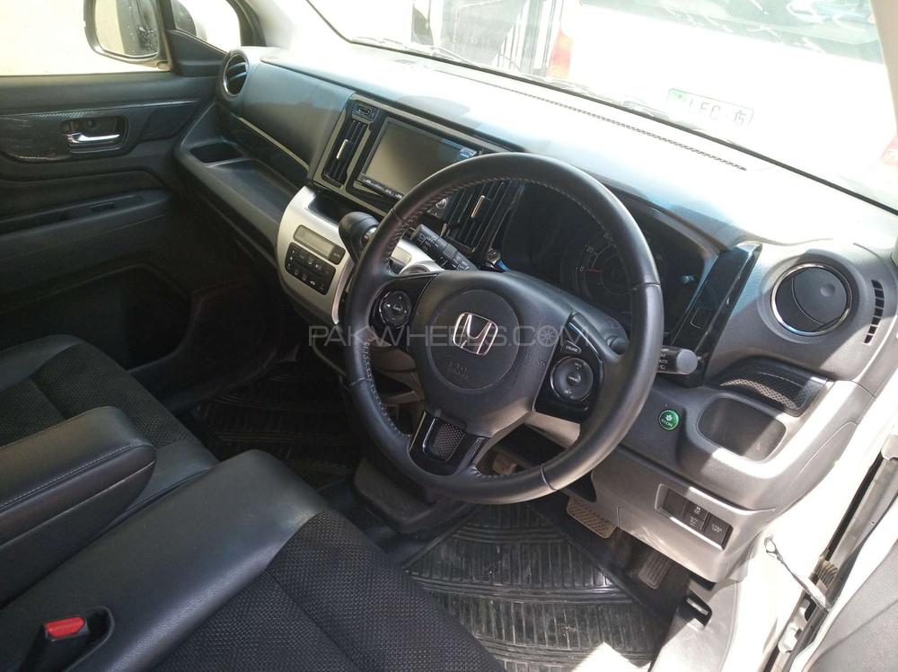 Honda N Wgn 2015 for Sale in Gujranwala Honda N Wgn 2015 for Sale in Gujranwala Image-4