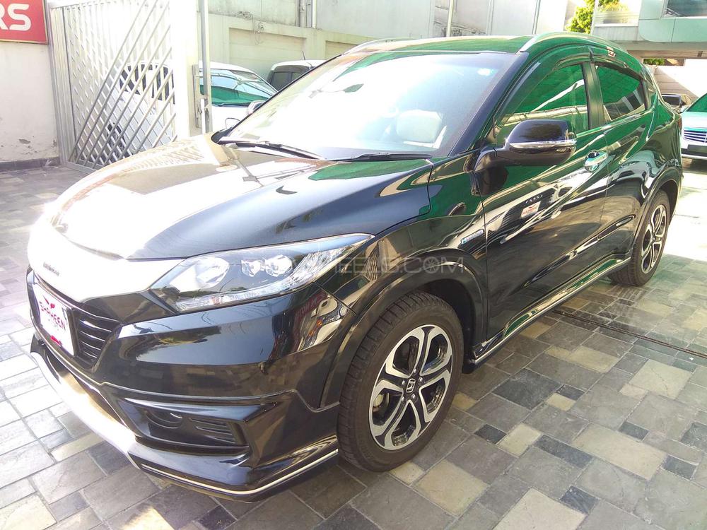 Honda Vezel 2014 for Sale in Lahore Honda Vezel 2014 for Sale in Lahore Image-3