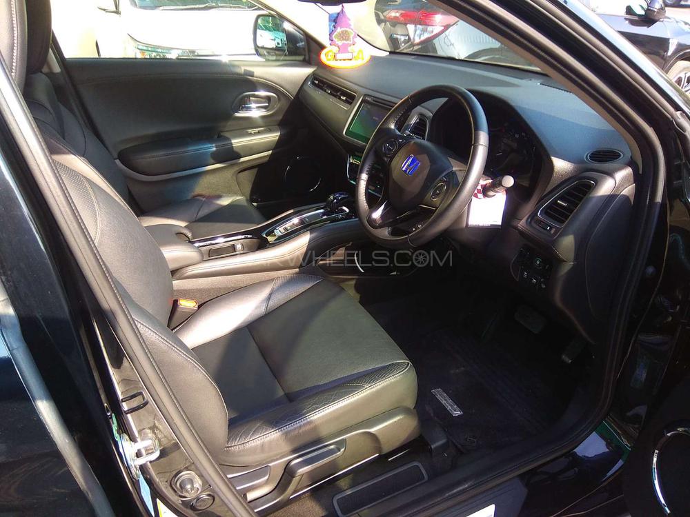 Honda Vezel 2014 for Sale in Lahore Honda Vezel 2014 for Sale in Lahore Image-7