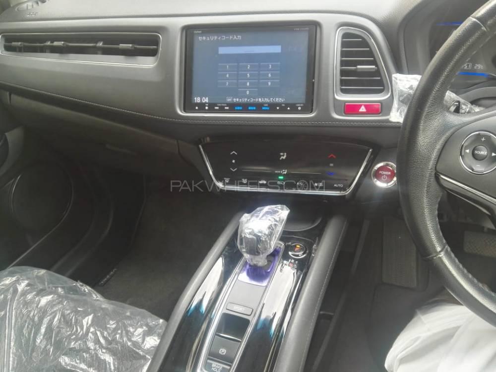 Honda Vezel 2013 for Sale in Lahore Honda Vezel 2013 for Sale in Lahore Image-11