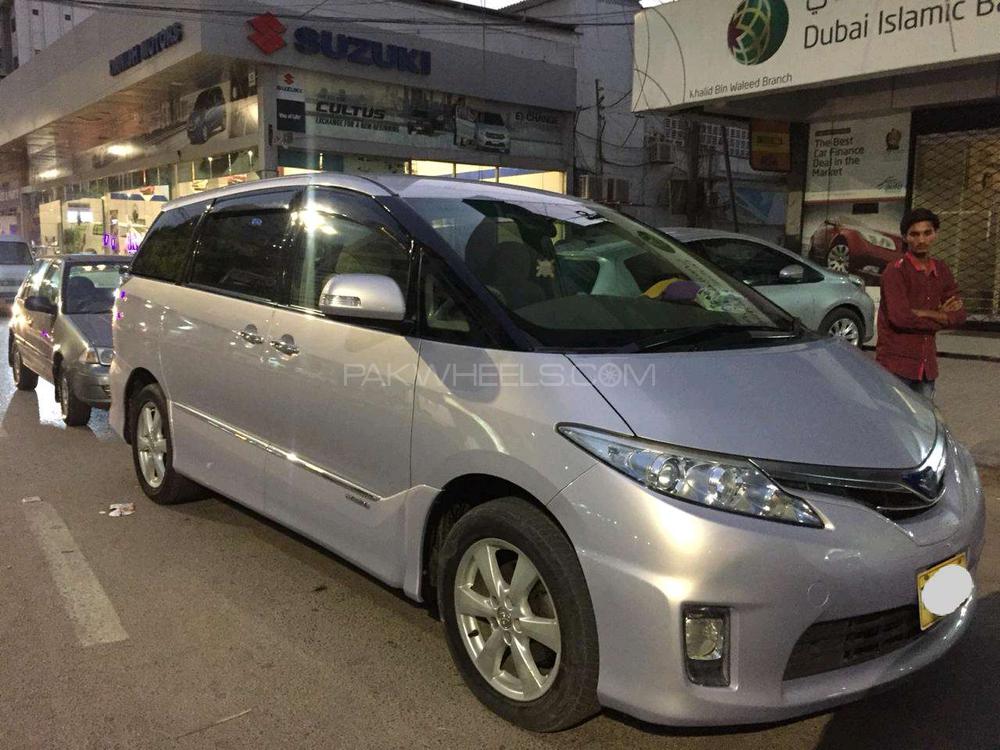 Toyota Estima 2011 for Sale in Karachi Image-1