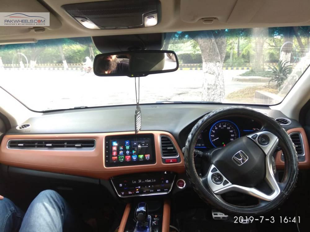 Honda Vezel 2015 for Sale in Lahore Honda Vezel 2015 for Sale in Lahore Image-7