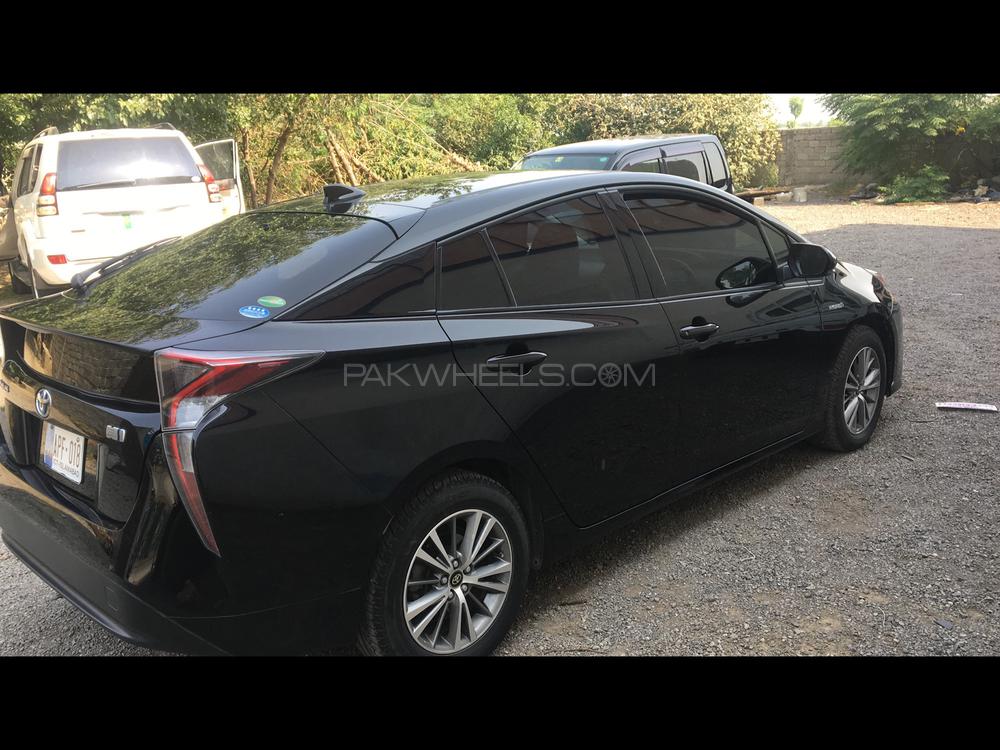 Toyota Prius 2016 for Sale in Attock Image-1